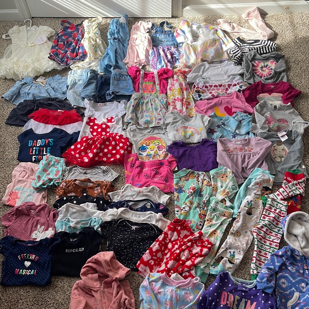 Baby girl 18 months clothes bundle
